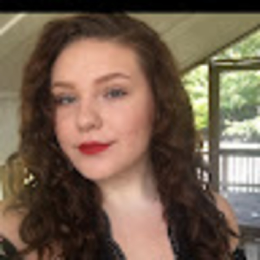 Meet your Posher, Leah